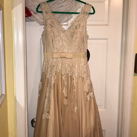 ModCloth Memorable Magic Wedding Gown - Picture 5 of 12